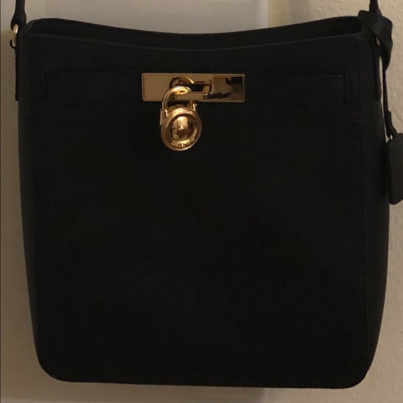 Michael Kors Handbags - Michael Kors crossbody bag